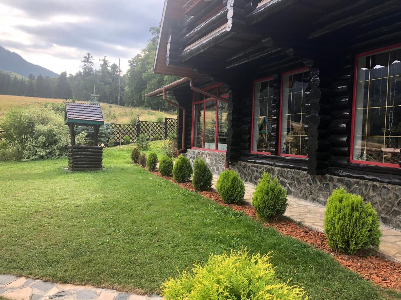 Вилла Hot Tub Chalet Retreat Брашов Экстерьер фото
